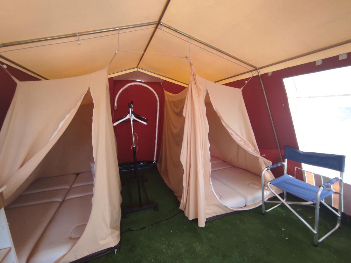 Camping Terreno-Ro-Bi-Li Hotel Cutrofiano Exterior photo